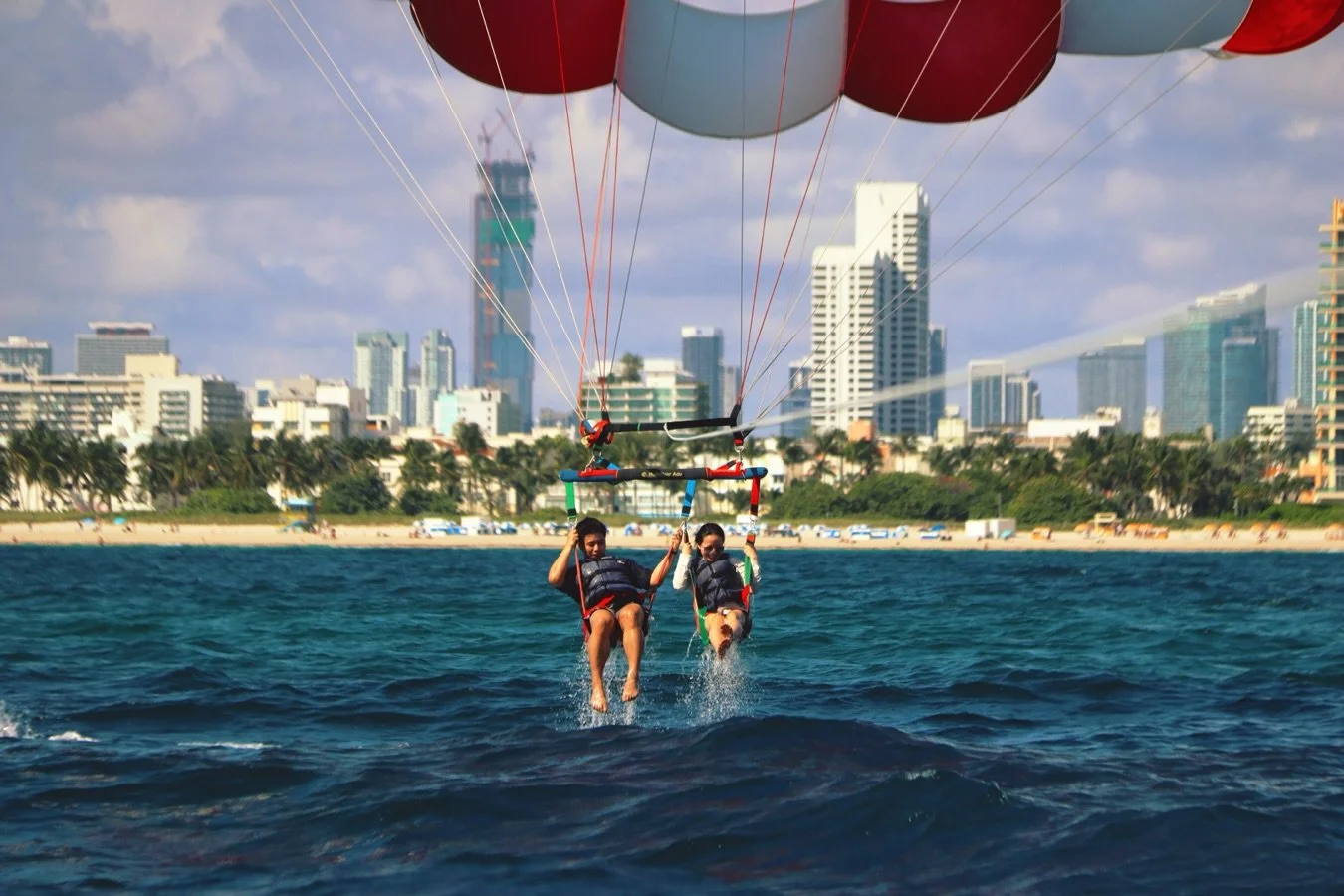 Miami&rsquo;s skyline looks even better from the skies! 
Join us for an unforgettable parasailing adventure today. 🌇🪂

🌐 FLYSOBE.COM
📞 305-261-6655

#funinmiami #exploremiami #visitmiami #beachlife #miamiactivities