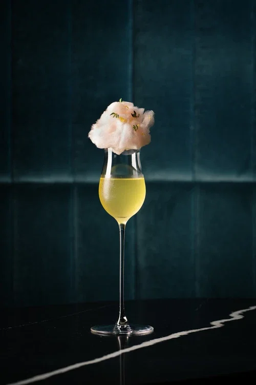 FINE-DRINKING AM OMAKASE-TRESEN: «BAR AM WASSER» KEHRT INS «MANDARIN ORIENTAL PALACE, LUZERN» ZURÜCK