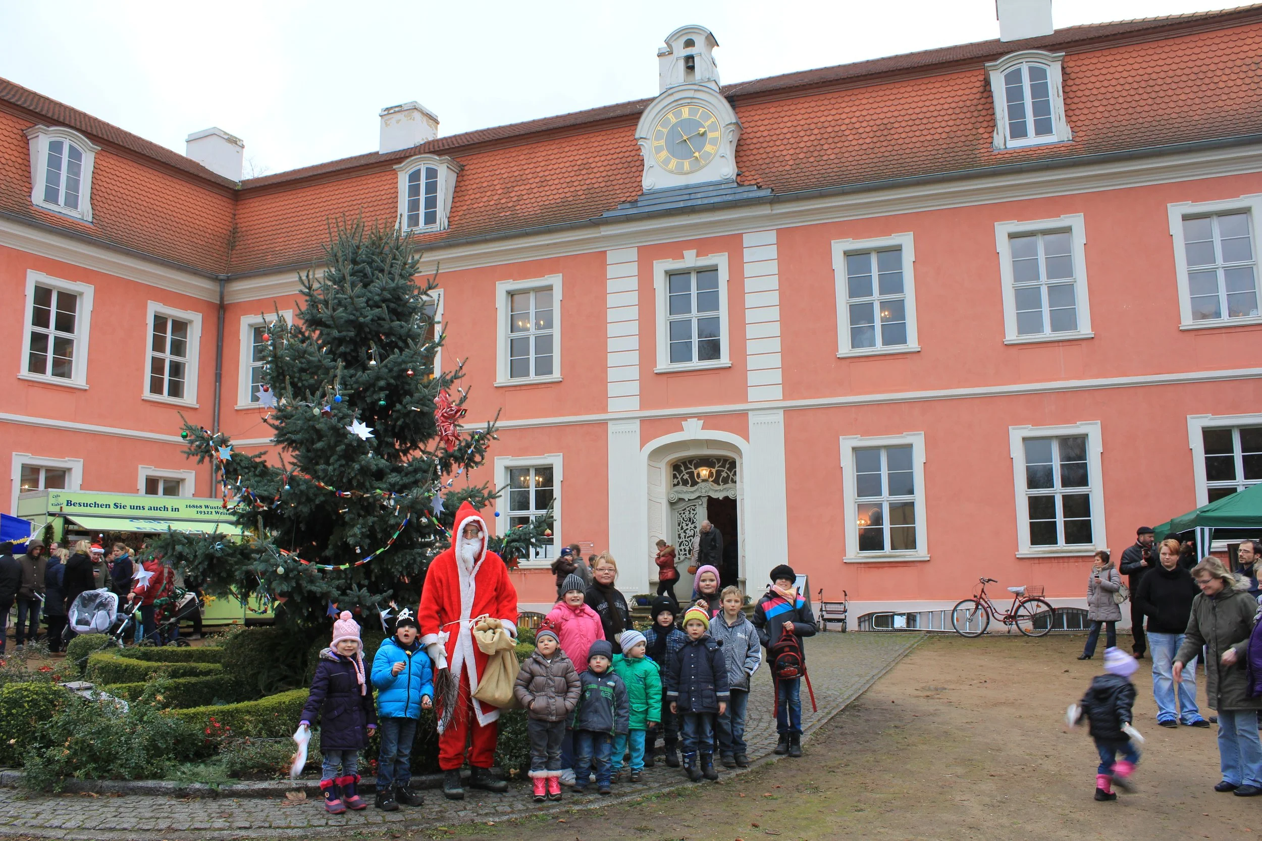 Weihnachtsmarkt am Schloss