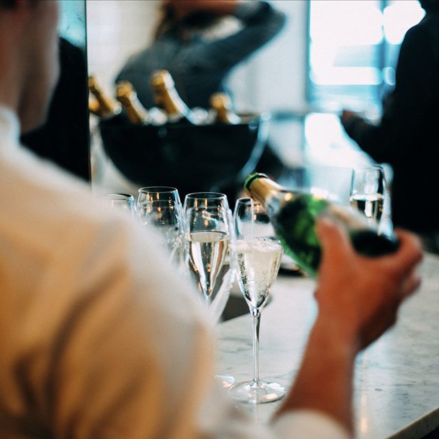 At your tray service. Talk to us about staff for tray service in-venue for your next big sporting event or private function. 🍻🍷🍸🍹 #heffernanpromotions #events #trayservice #functions #privateparties #promostaff