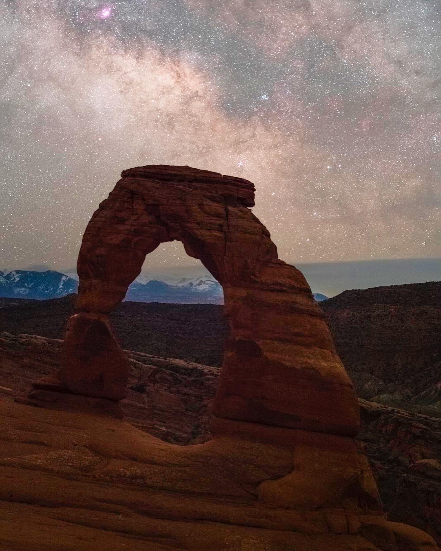 Friends! 
Are you ready for an unforgettable few days of inspiration and learning? If so, then you won't want to miss out on the 2023 Nightscaper Conference in Kanab, Utah!
This event is going to be jam-packed with amazing speakers (ahem), thought-pr