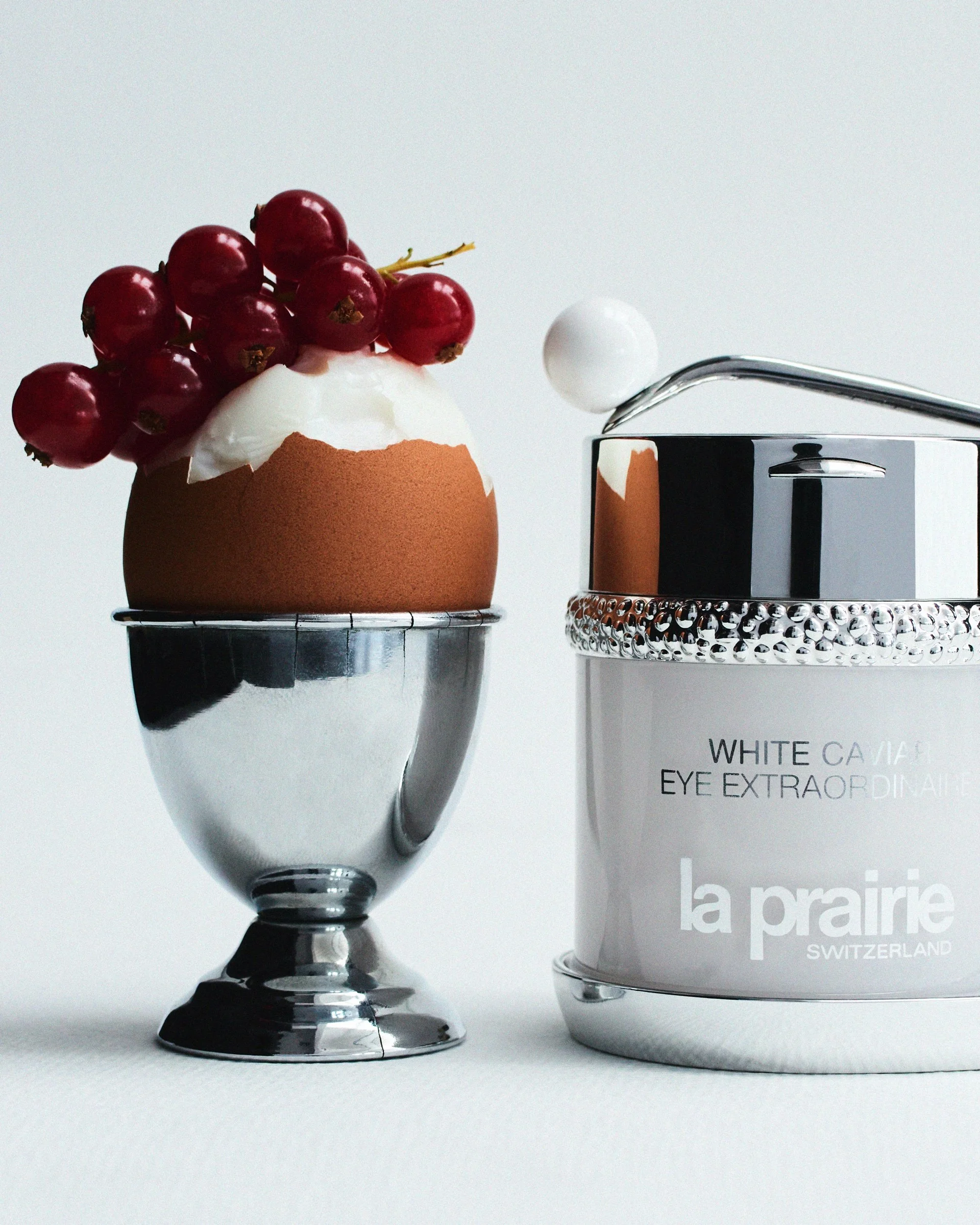 GIFT_GUIDE_CHRISTMAS_100925_LaPrairie_0009_4x5.jpeg