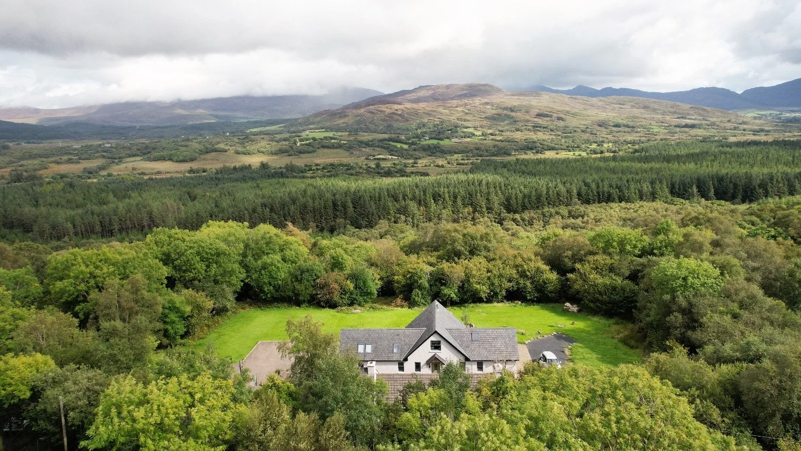 Accomodation near Carrauntoohil