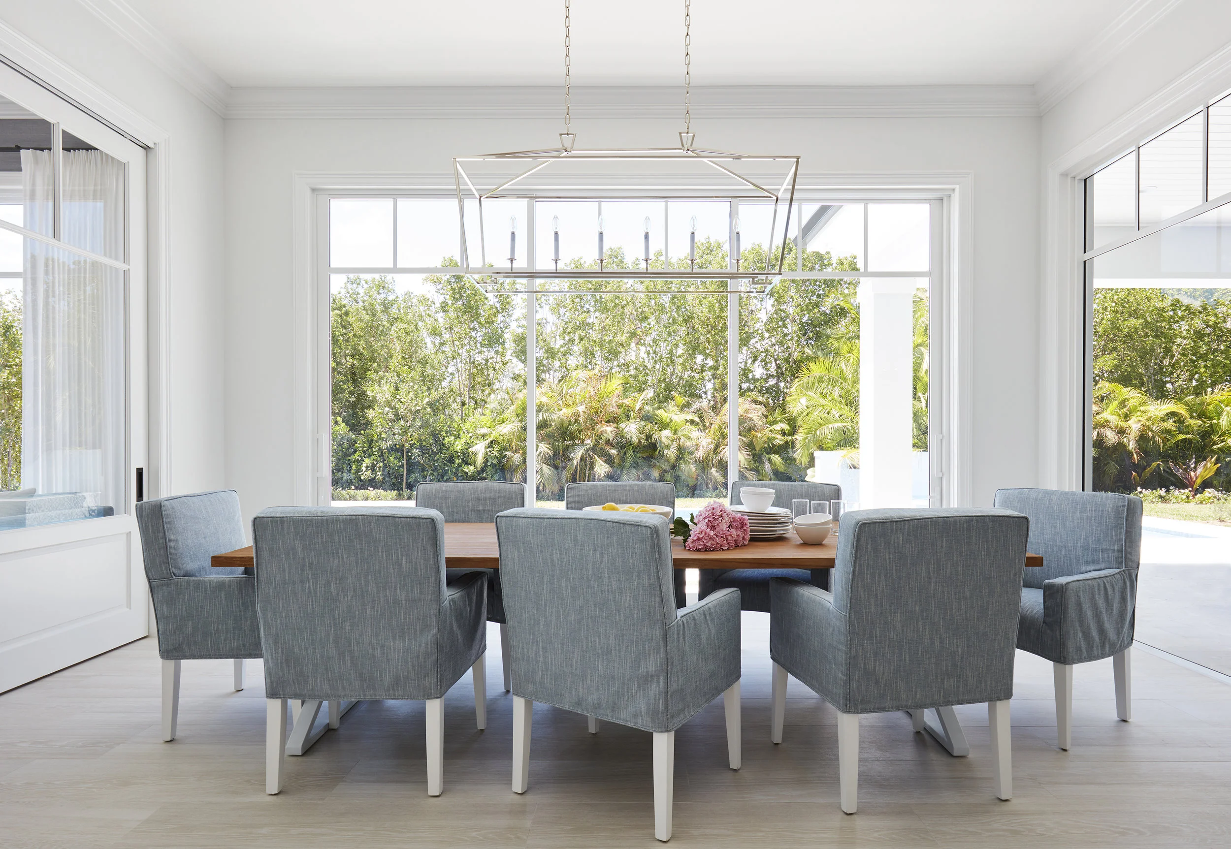 DINING RESIZED 20MB.jpg