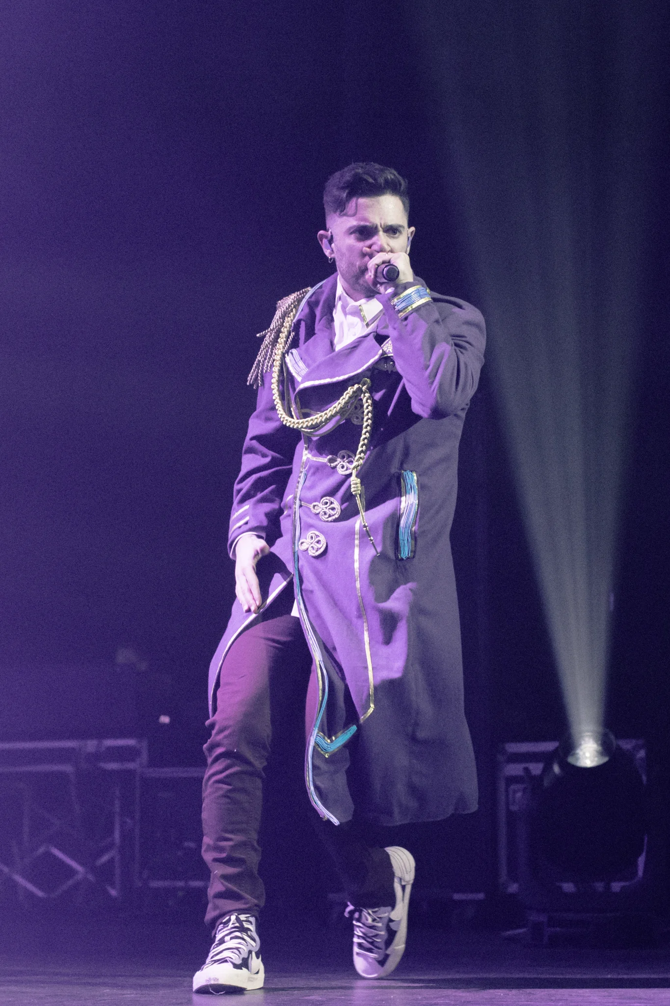 JON BELLION AT THE MET IN PHILADELPHIA, PA — CONTENT