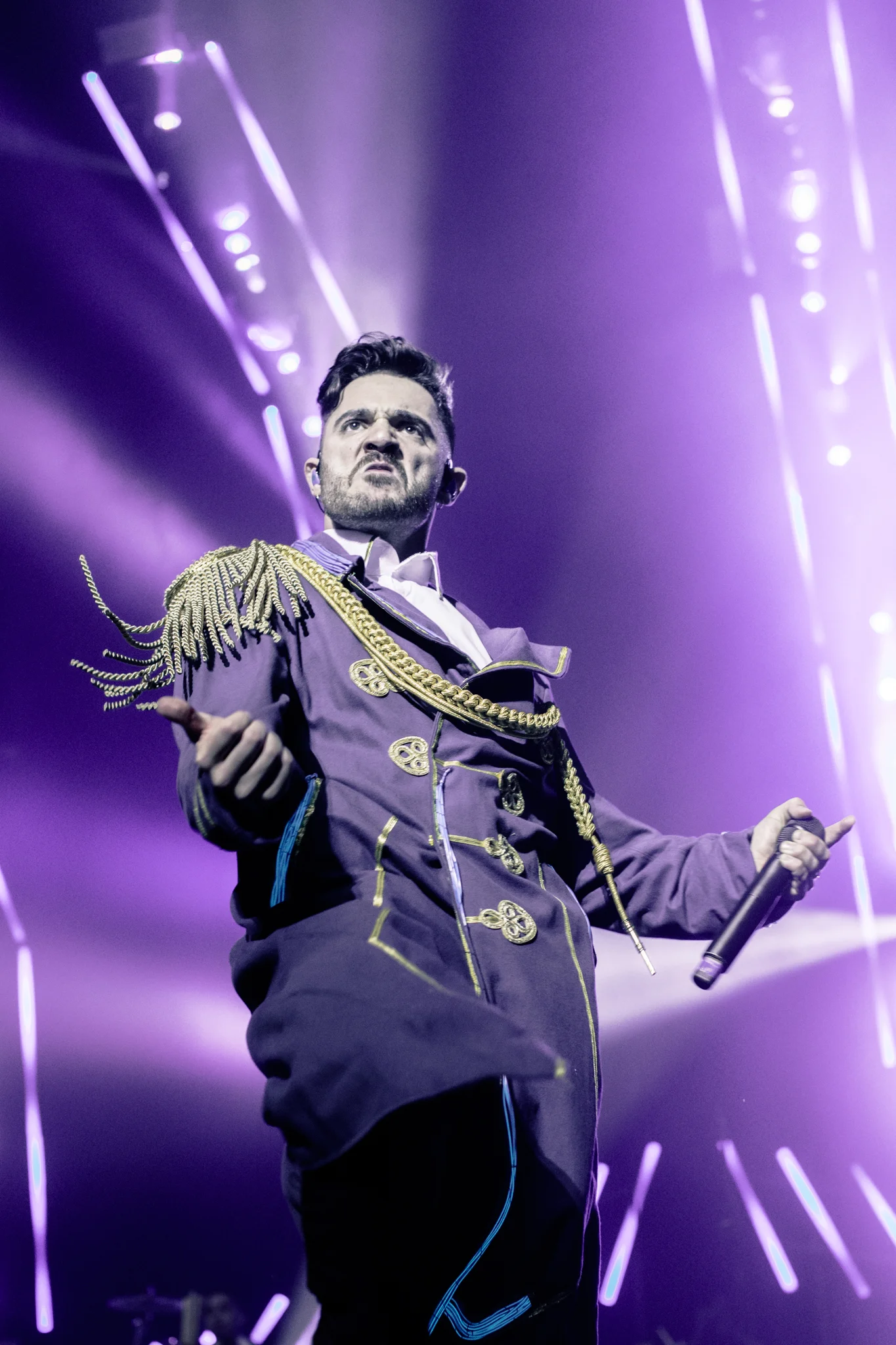 JON BELLION AT THE MET IN PHILADELPHIA, PA — CONTENT