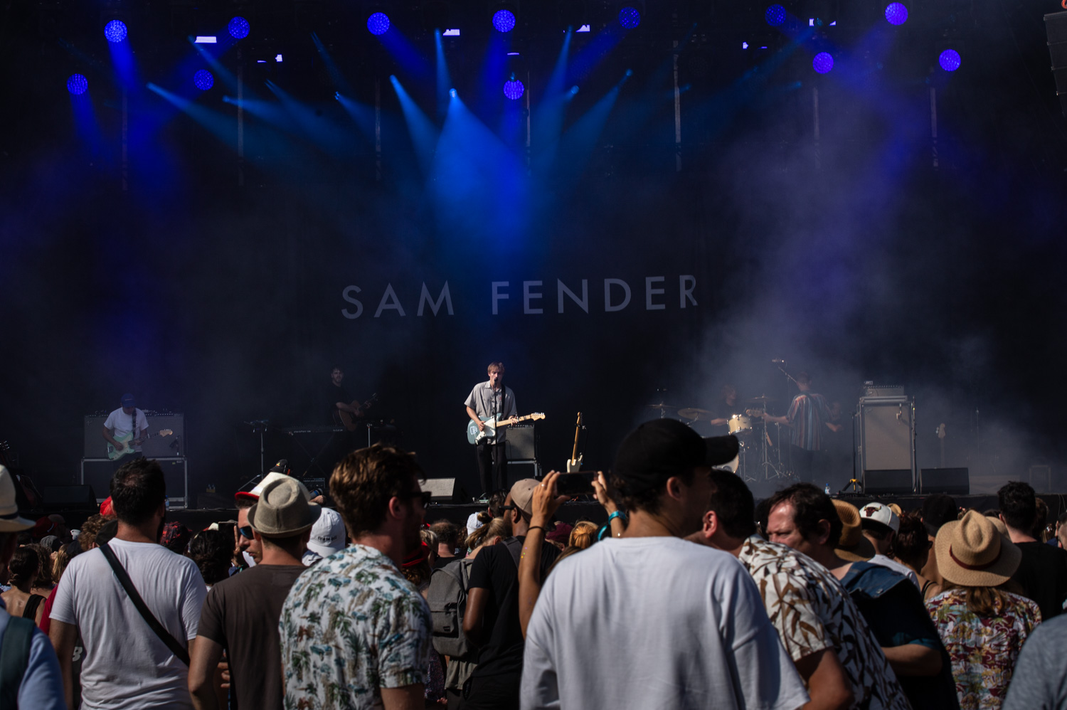 SAM FENDER