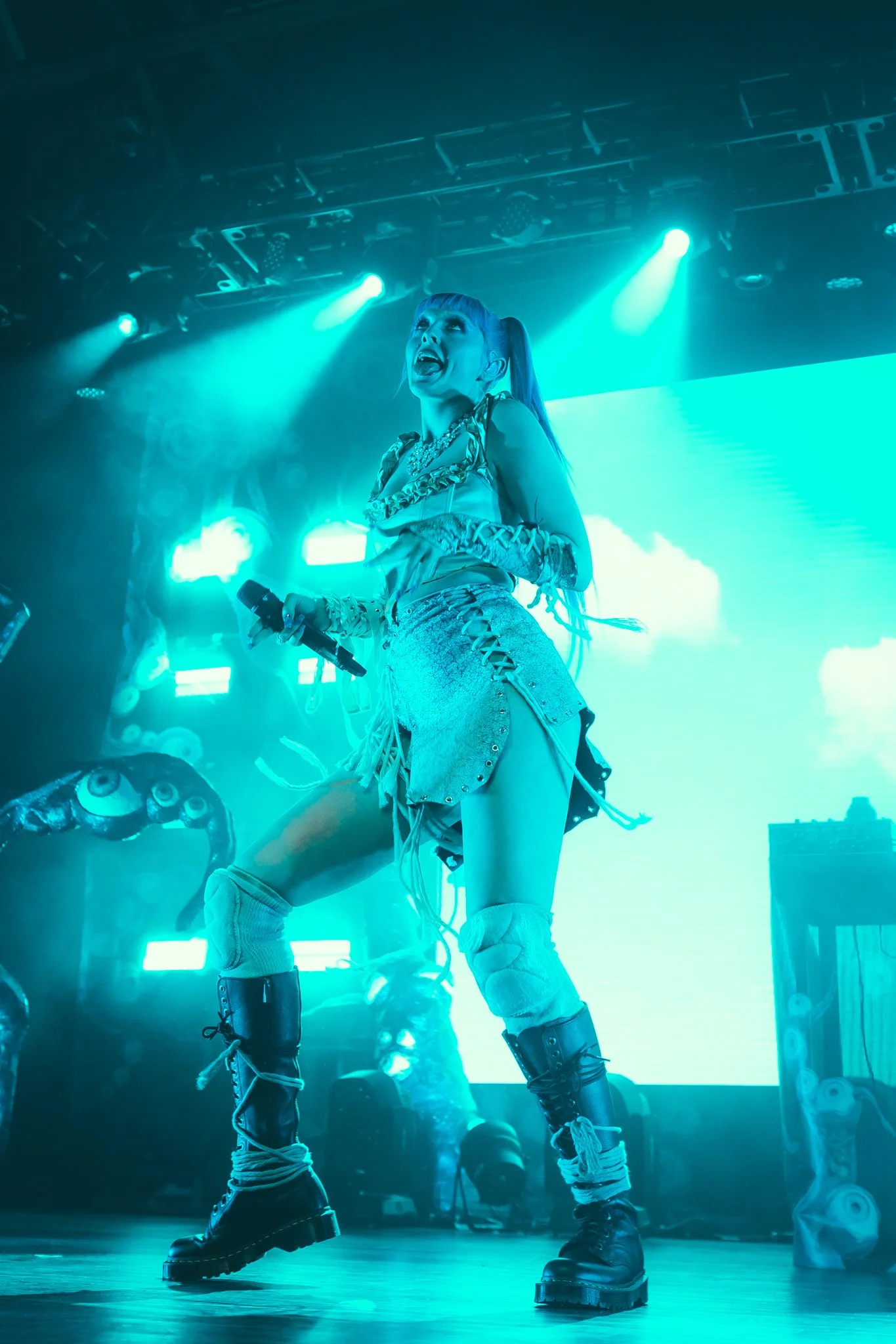 ASHNIKKO AT THE FILLMORE IN PHILADELPHIA — CONTENT