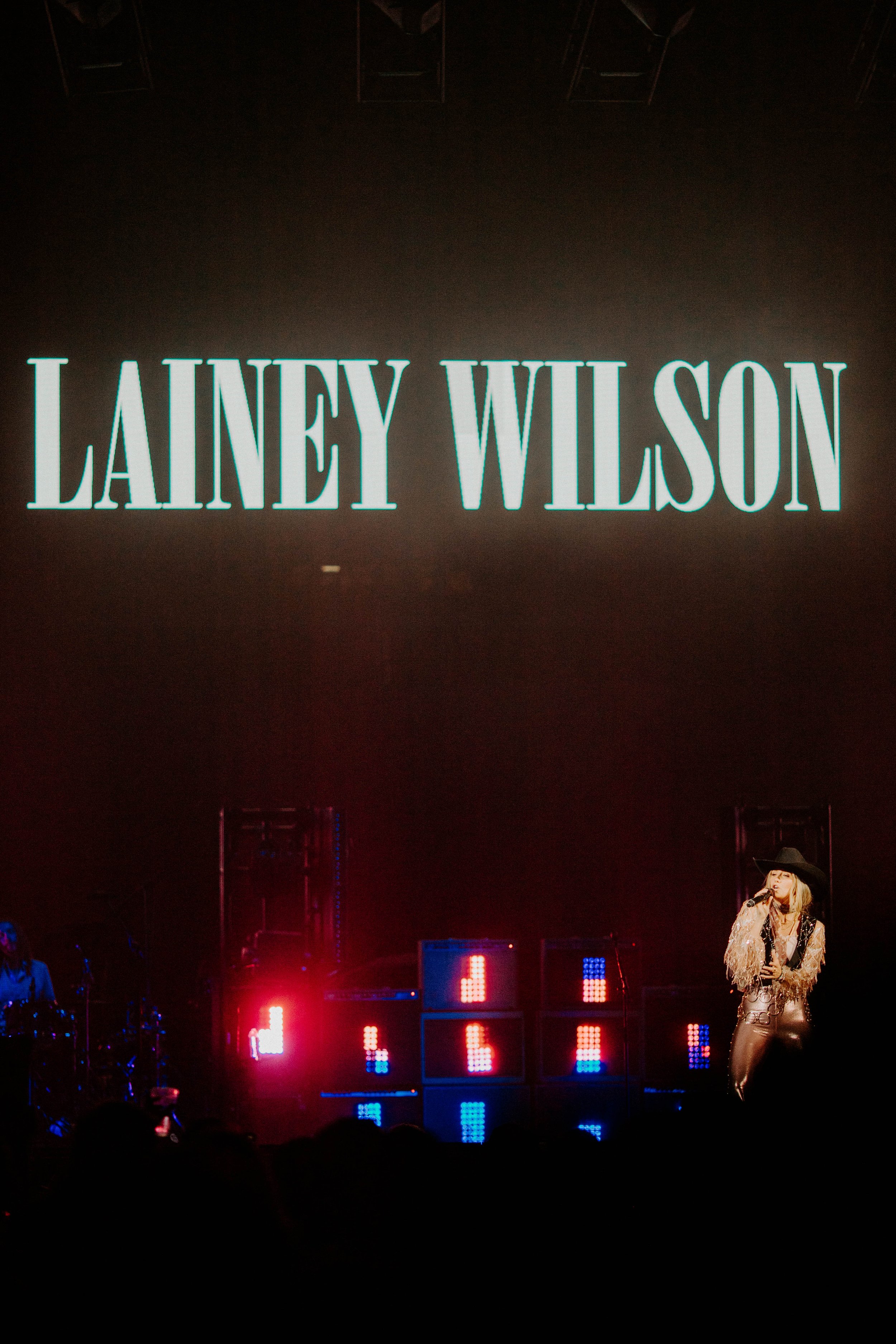 LAINEY WILSON
