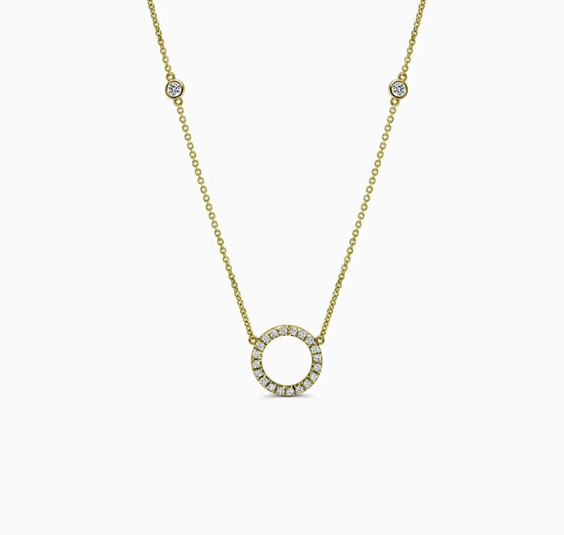 Diamond Circle Pendant With Diamond Chain