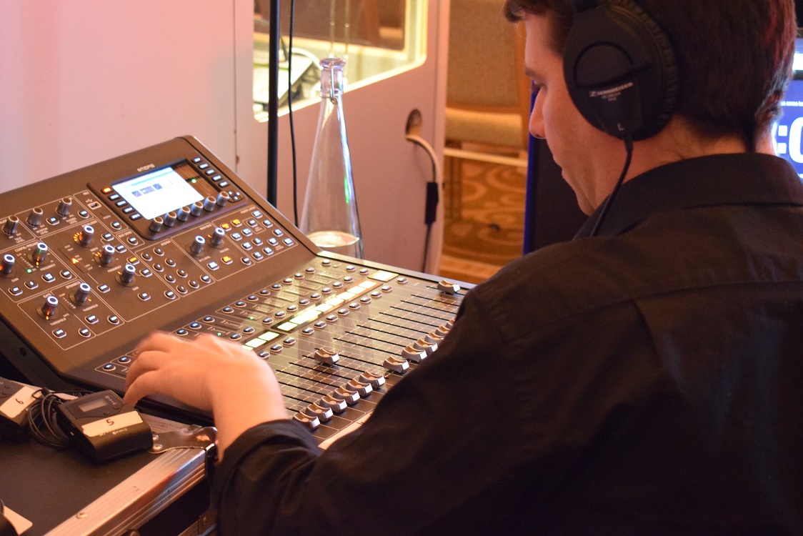 Sound Tech1.jpg
