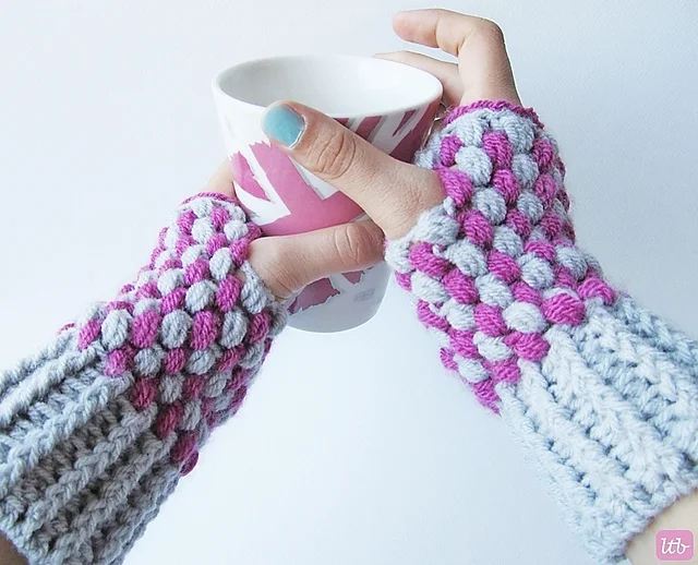 CROCHET PUFF STITCH WRIST WARMERS