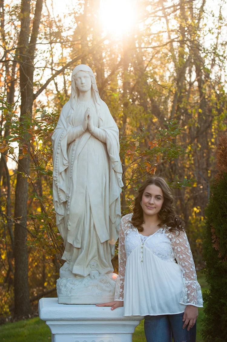 seniors_GabiStatue.jpg