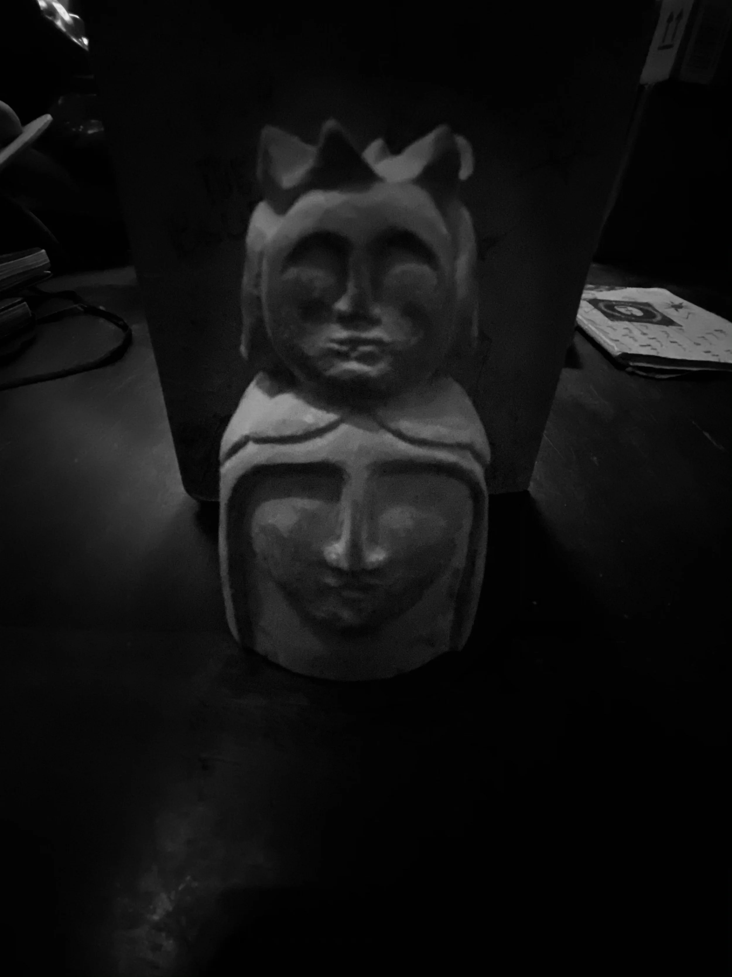 The Queen, Clay 2019
