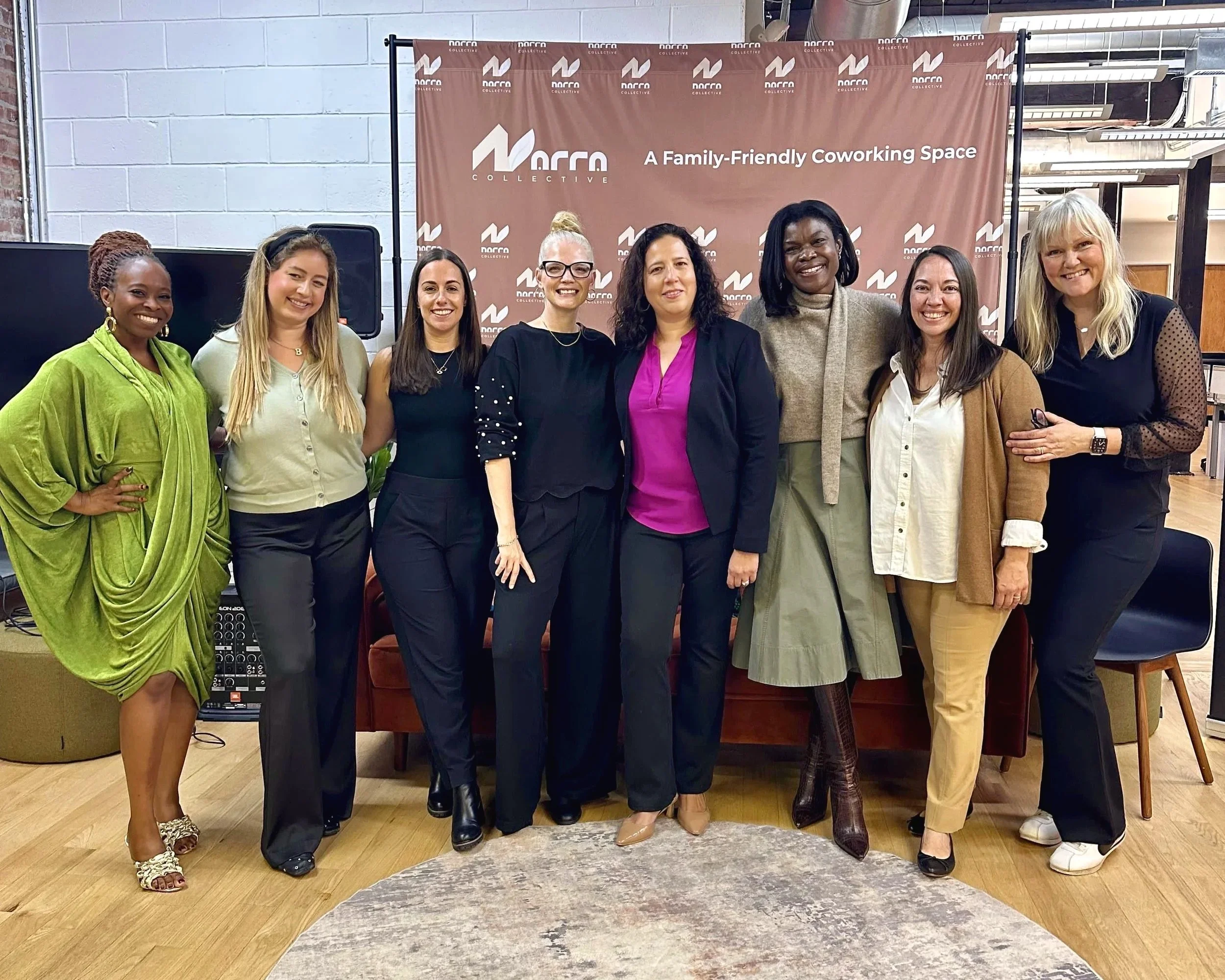 Motherhood In The Middle - Navigating Life in the Sandwich Generation