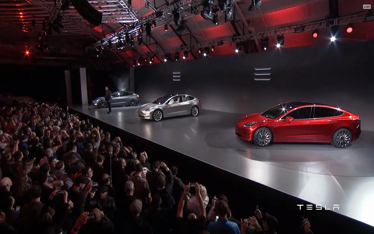 PORTFOLIO_Model3Unveil.jpg