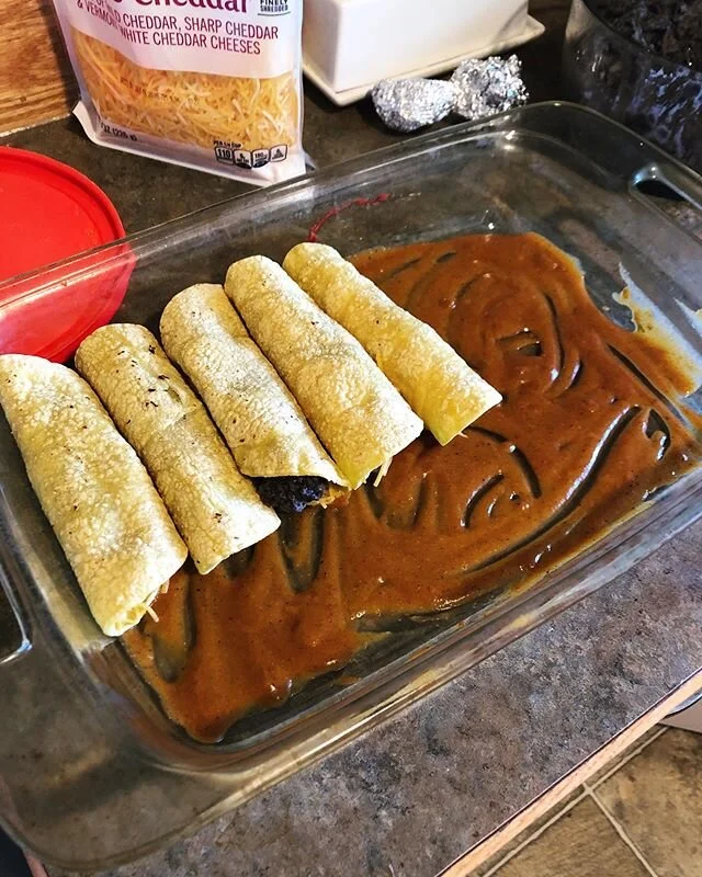 @tasteofmax and I made enchiladas yesterday. I made homemade refried beans and homemade stock for the dish. @tasteofmax made the homemade enchilada sauce. 👏👏 .
.
.
.
.
.
.
.
. #killingitinthekitchen #enchiladas #refriedbeans #homemade #yummy