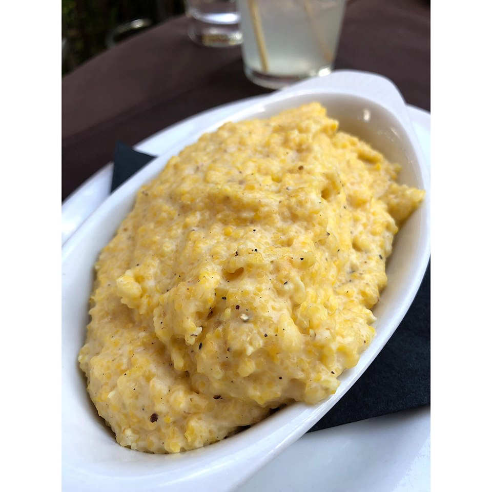 Cream Cheese Grits~ so creamy and tasty 