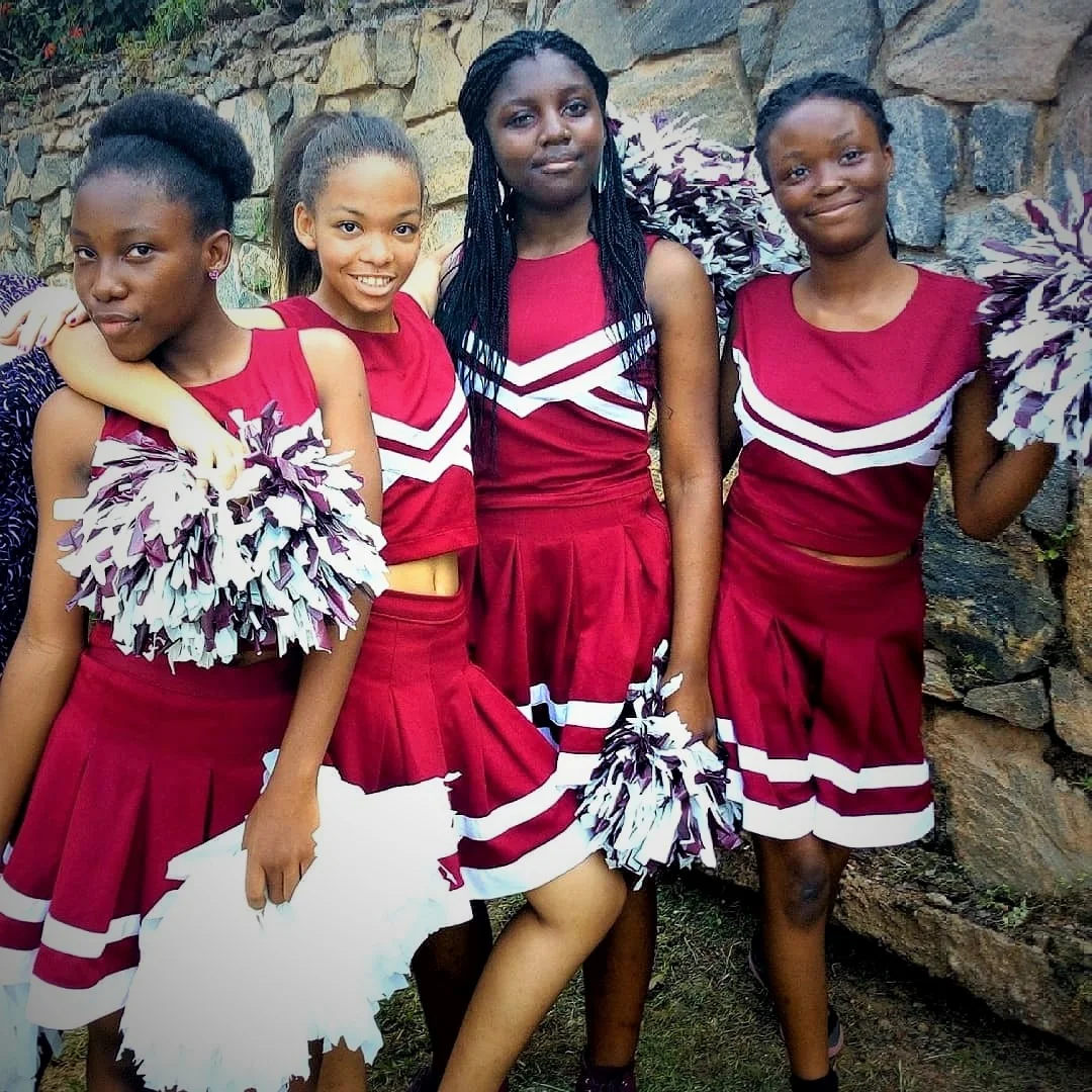 Cheerleaders.jpg