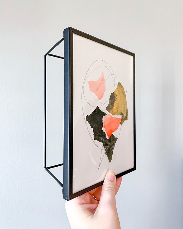 I love a good frame... 😍 There&rsquo;s more art coming to my stories in hopes of raising money for local charities and business who need a little help during the COVID-19 pandemic.
.
🏃&zwj;♀️Head to my stories to see today&rsquo;s postings!