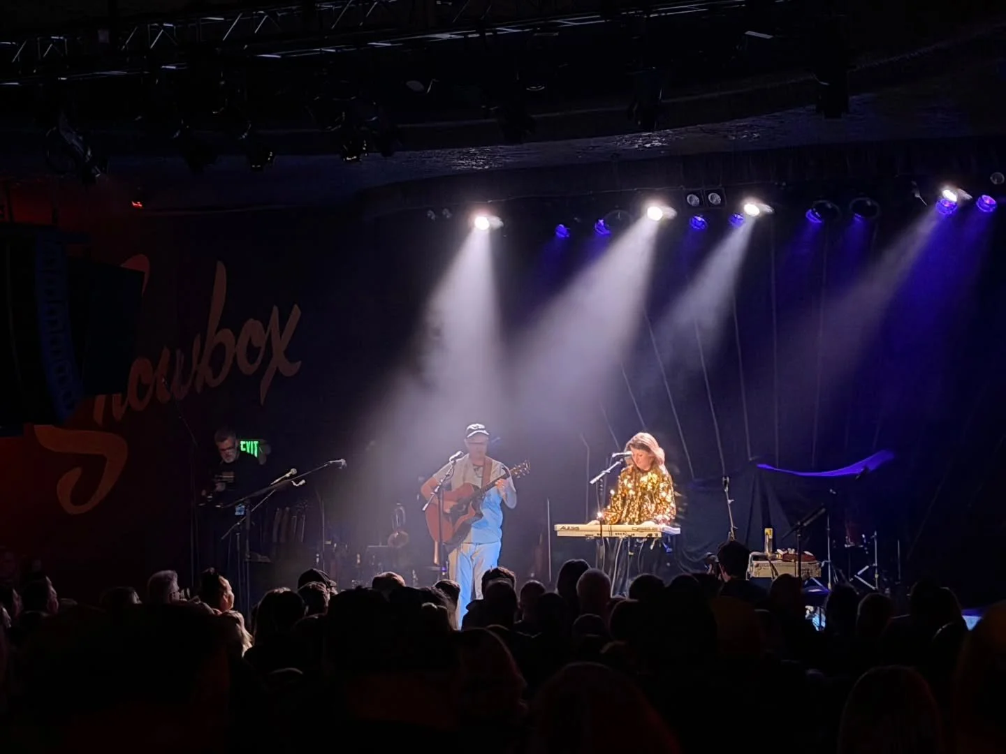 Amazing night last night in Seattle with @warrendunesband supporting @elbowofficial at thier sold-out @showbox show.
