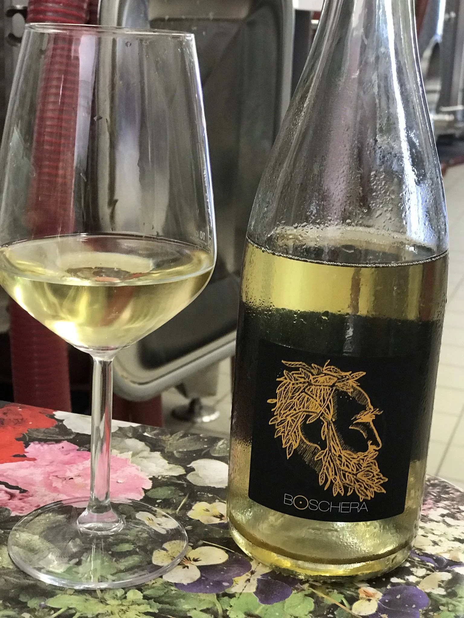 Wine Lingo Mastering the Language of Wine — Vero