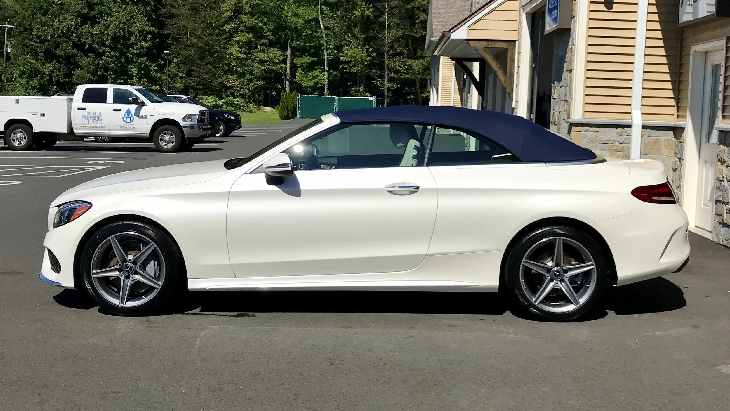 Mercedes High End Detail.jpg