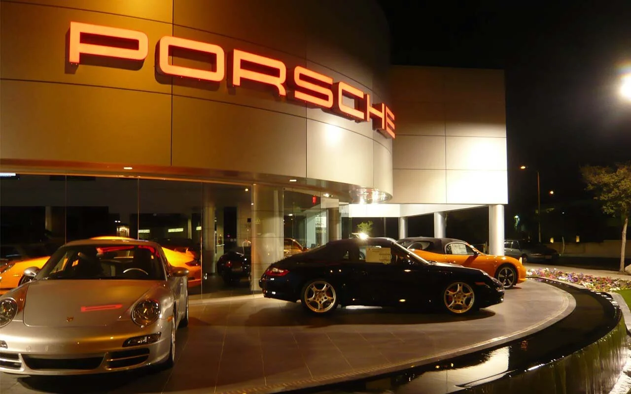 Porsche Auto Gallery