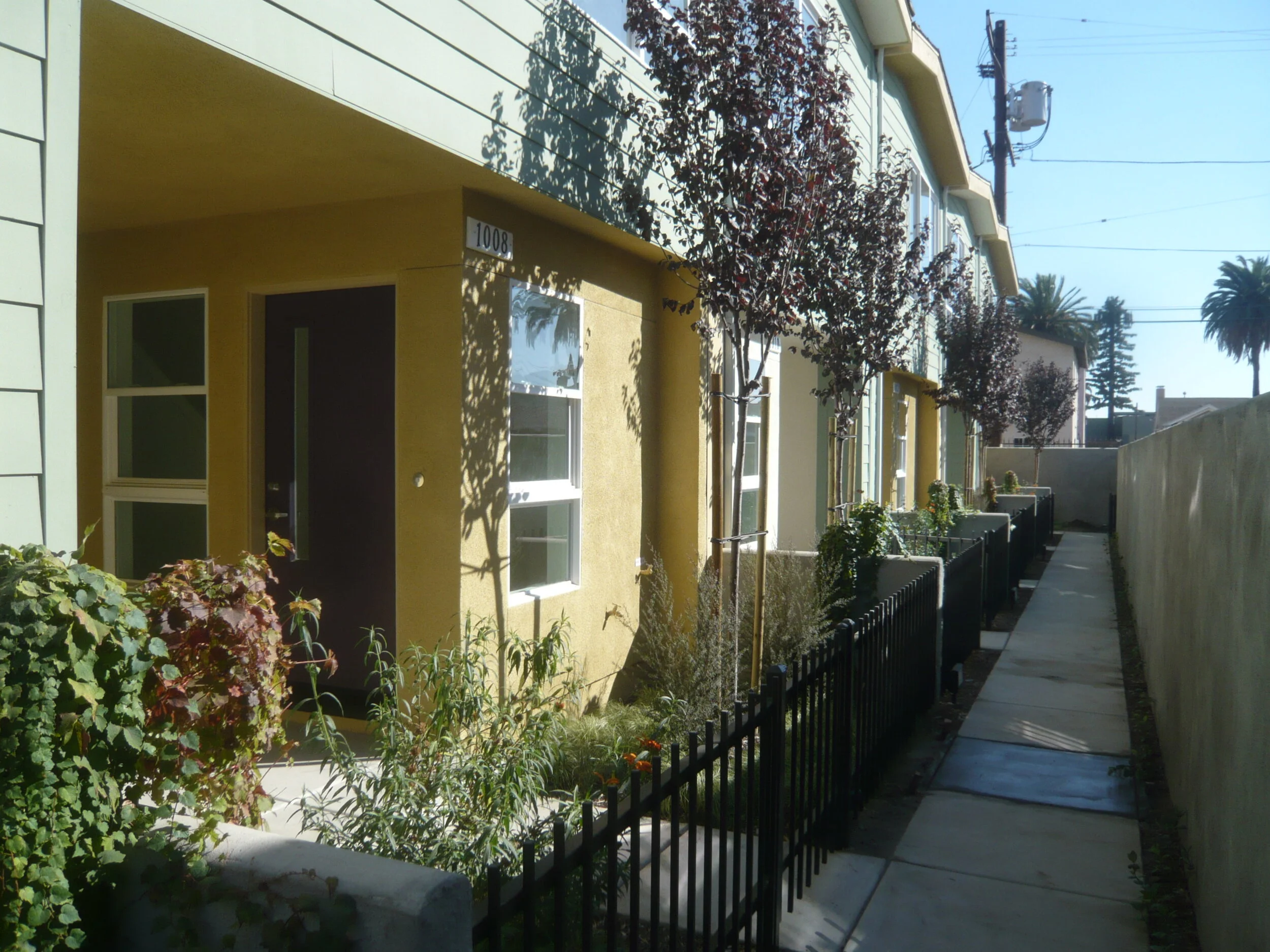 Leighton patios.081025.JPG
