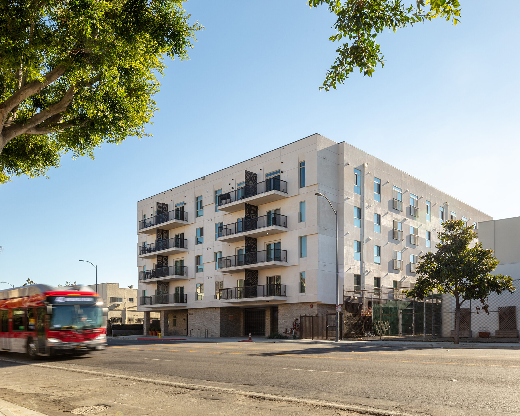 6109 Crenshaw Boulevard Apartments