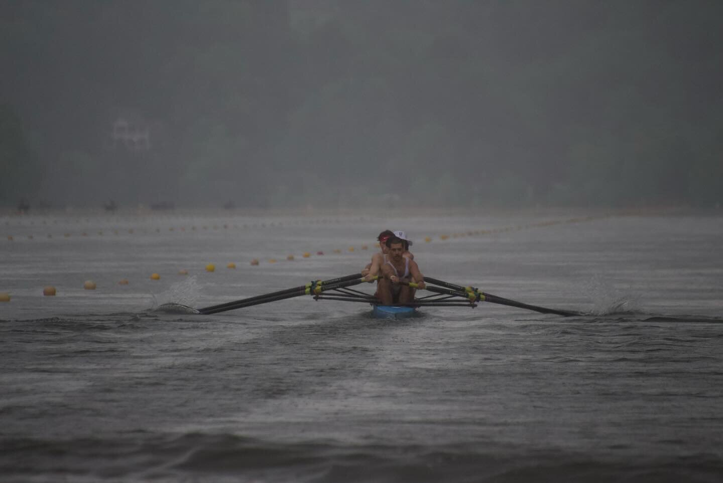 IGNITE SOCIAL MEDIA MONDAY!

Our most recent Ignite purchase was the New Blue Lightweight 4+ which was introduced to the fleet last spring. In the short time that we&rsquo;ve had it, the boat has helped us win some hardware, most notably winning silv