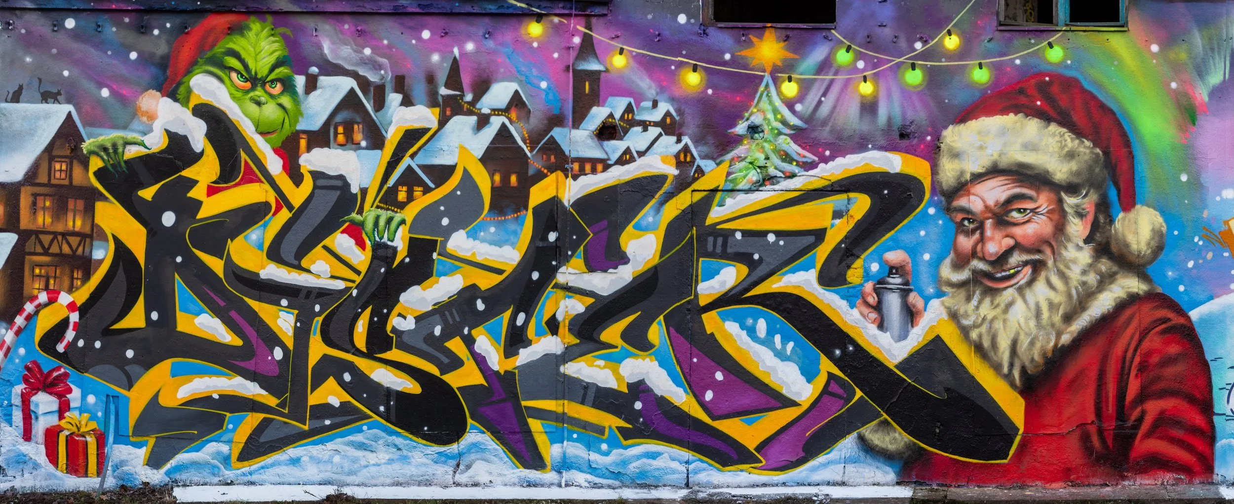 xmas_wall_dister.jpg