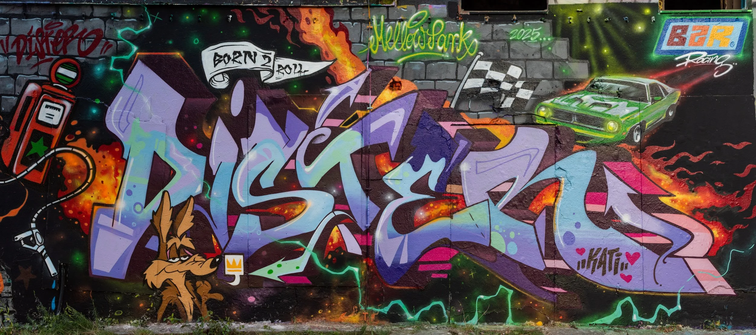 wall1.jpg