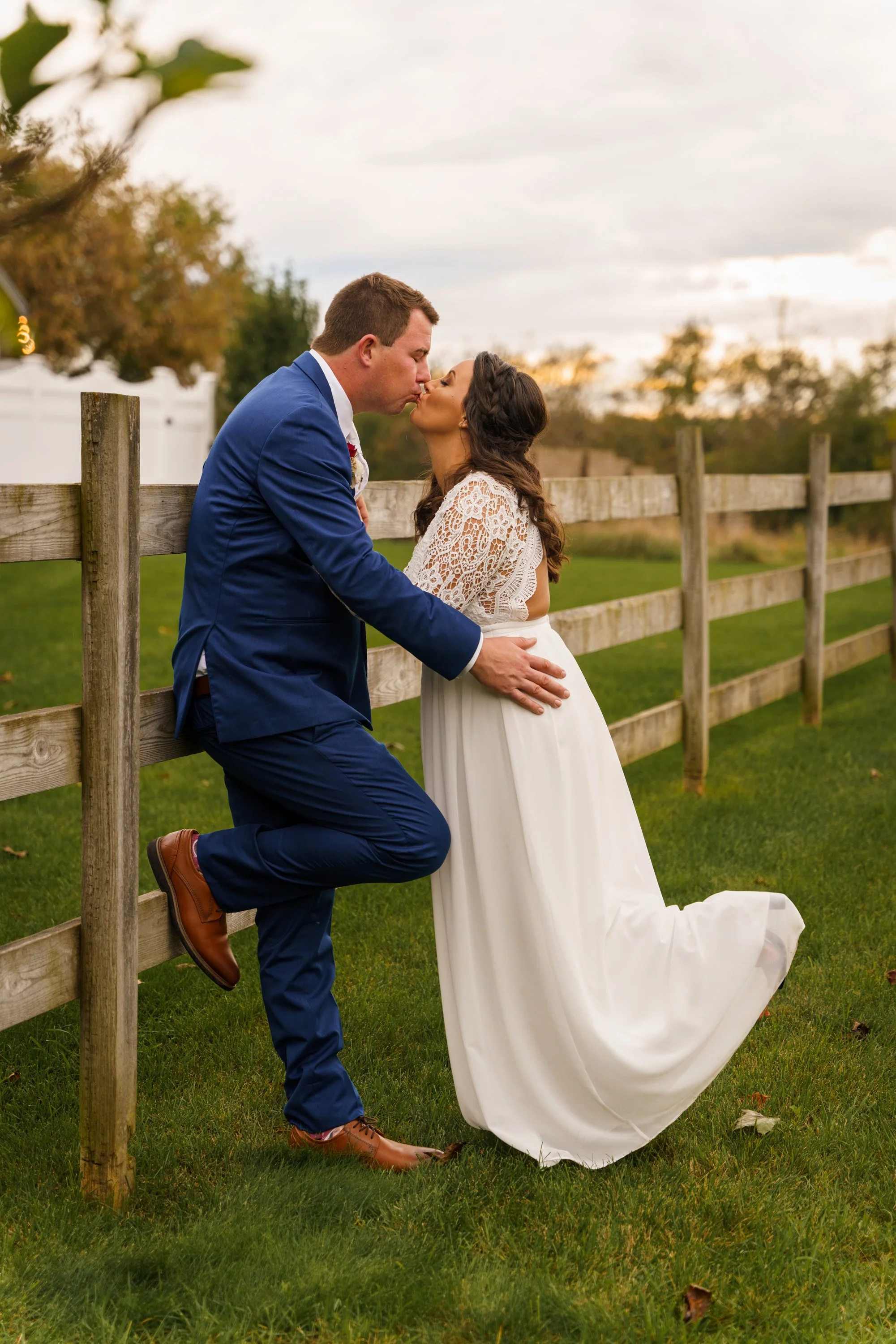 Megan + Timothy | Rustic Manor 1848 | Hartland, WI | October 10, 2021