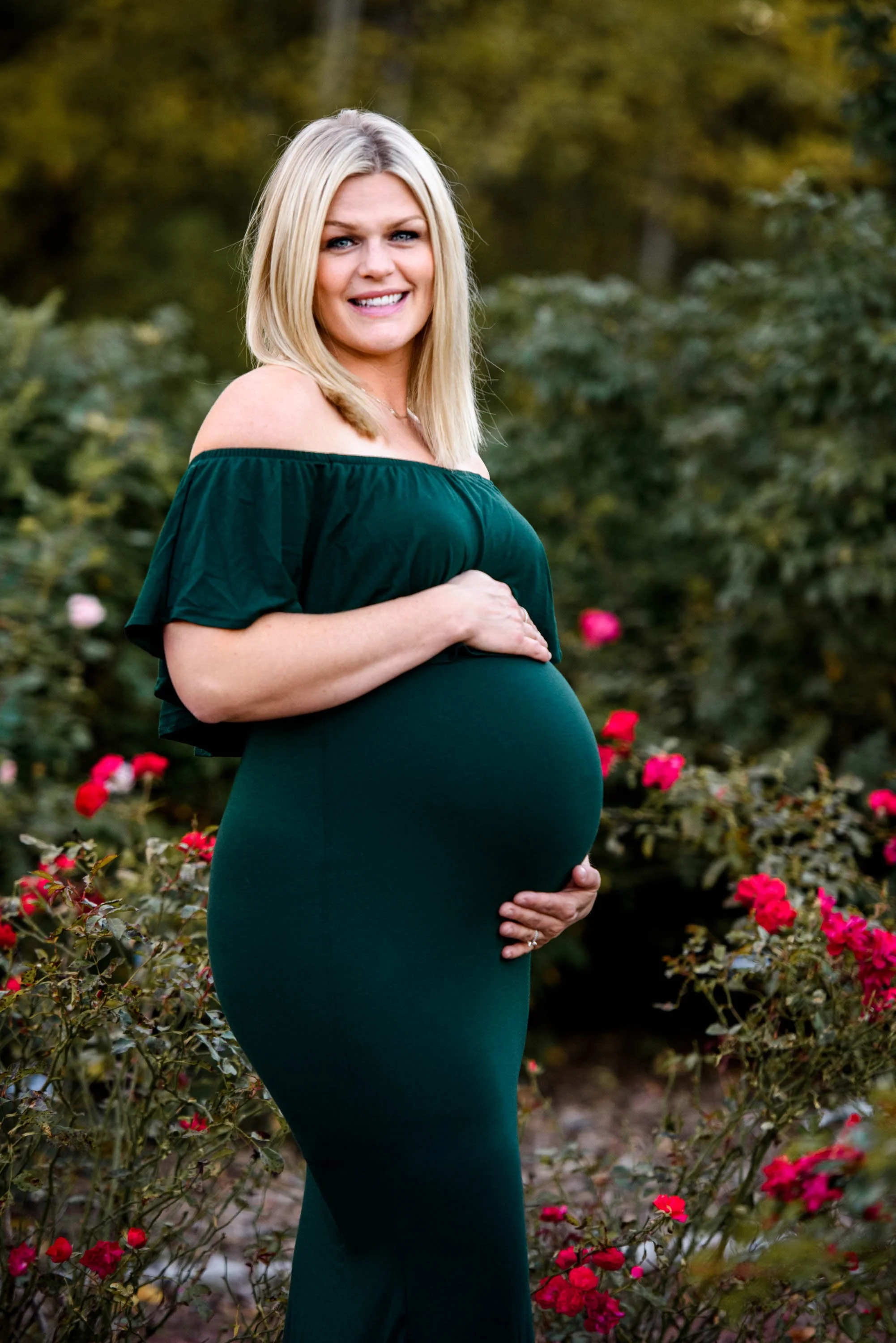 Mandy's Maternity/Family Session | Scheig Center and Gardens