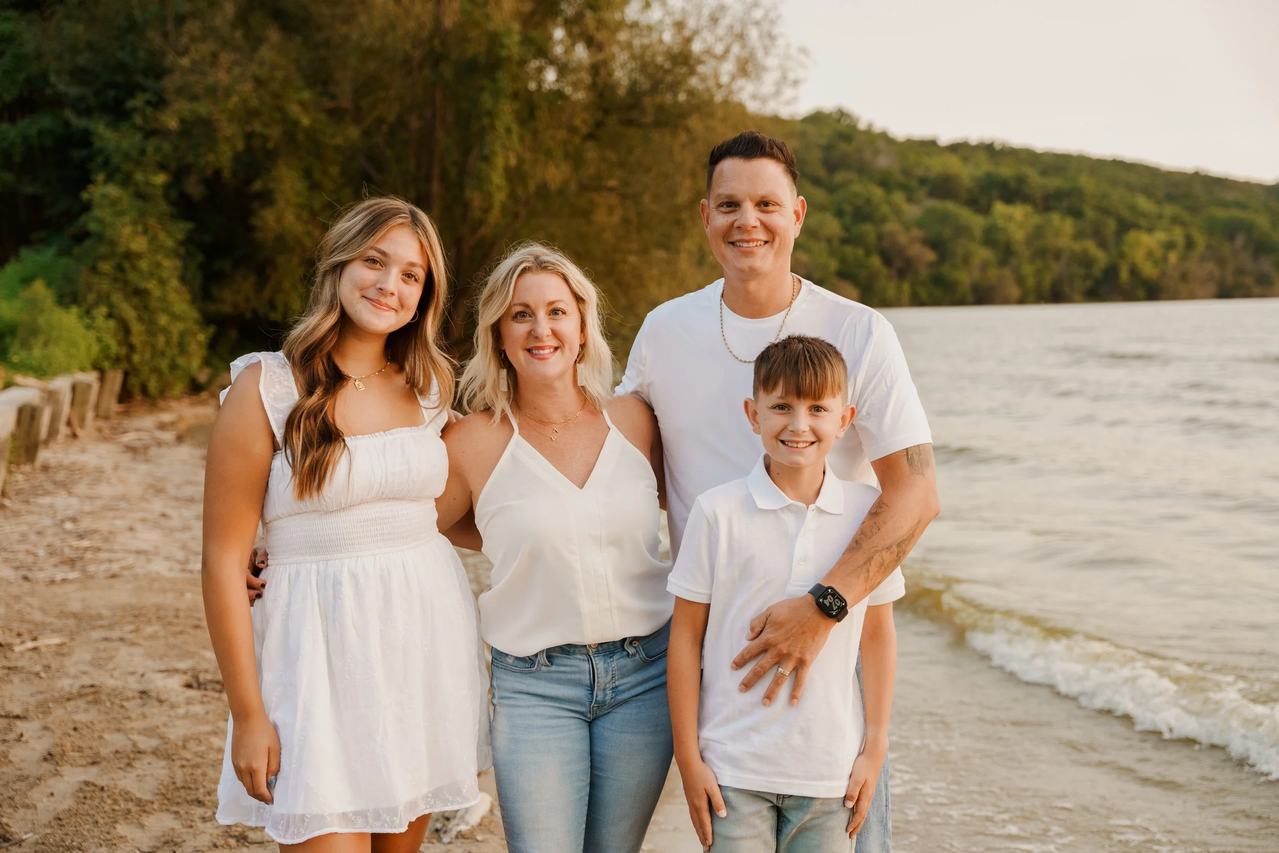 Hoetschl Family Session | High Cliff State Park | Sherwood, WI