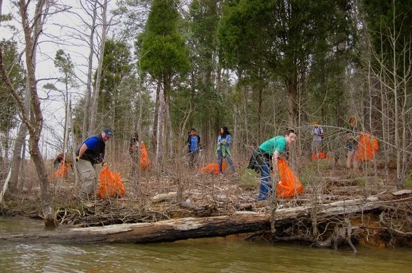 Clean Jordan Lake's Volunteers Do Their Part in Annual HRA Clean-Up-A-Thon