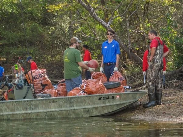 MEGA Trash Cleanup Attracts 200 Volunteers