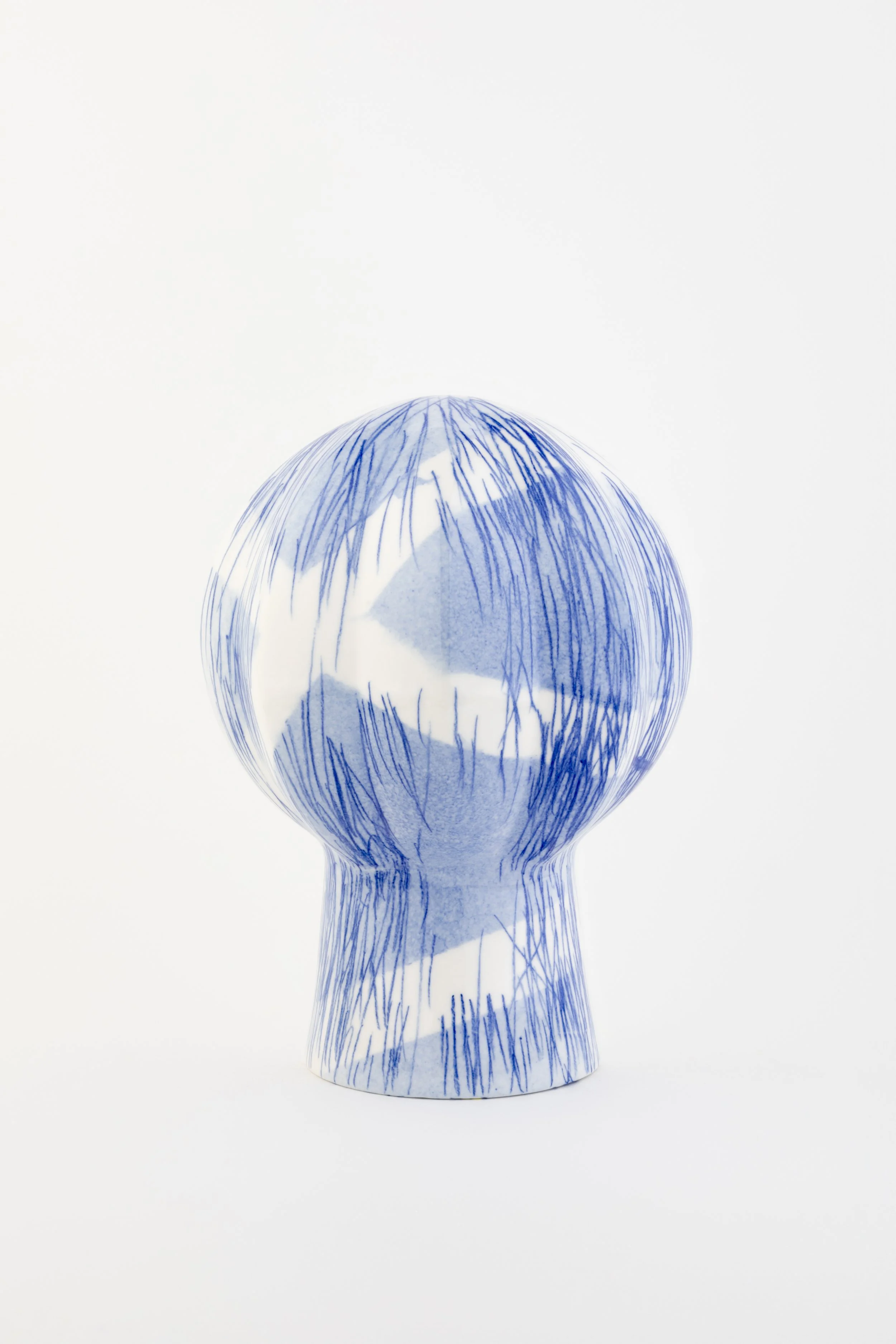  City Oasis-Liberation Break out of self made prison 2022-2023 Ceramic 21.8x15.5x9cm     