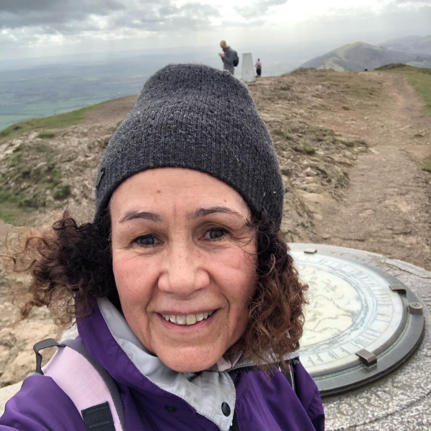 Walking on top of my world again after a month of Covid. Good to be back.
.
.
#happydays #malvernhills #worcestershirebeacon #hillwalking #goodasnew #jewellerydesigner #goldsmith
#springwedding #weddingrings #diamonds #diamondweddingring #engagementr