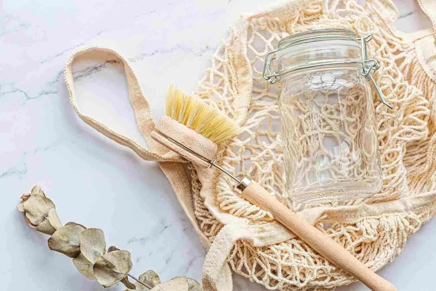 20 Sustainable Alternatives to a Plastic Kitchen Sponge