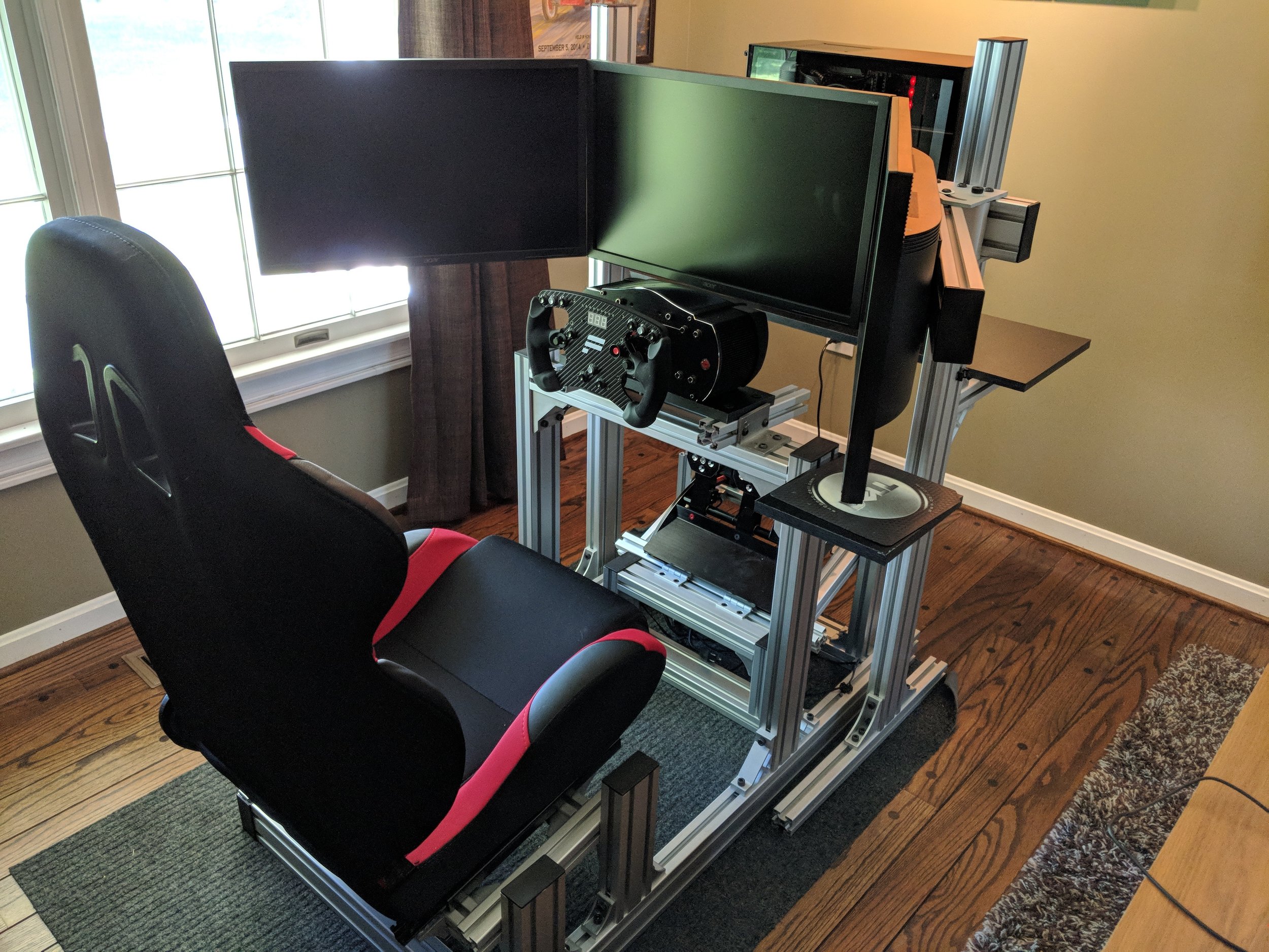 Robert Edwards and his first, yet extremely impressive sim rig powered by a Custom SimWorks Performance Gaming Computer.