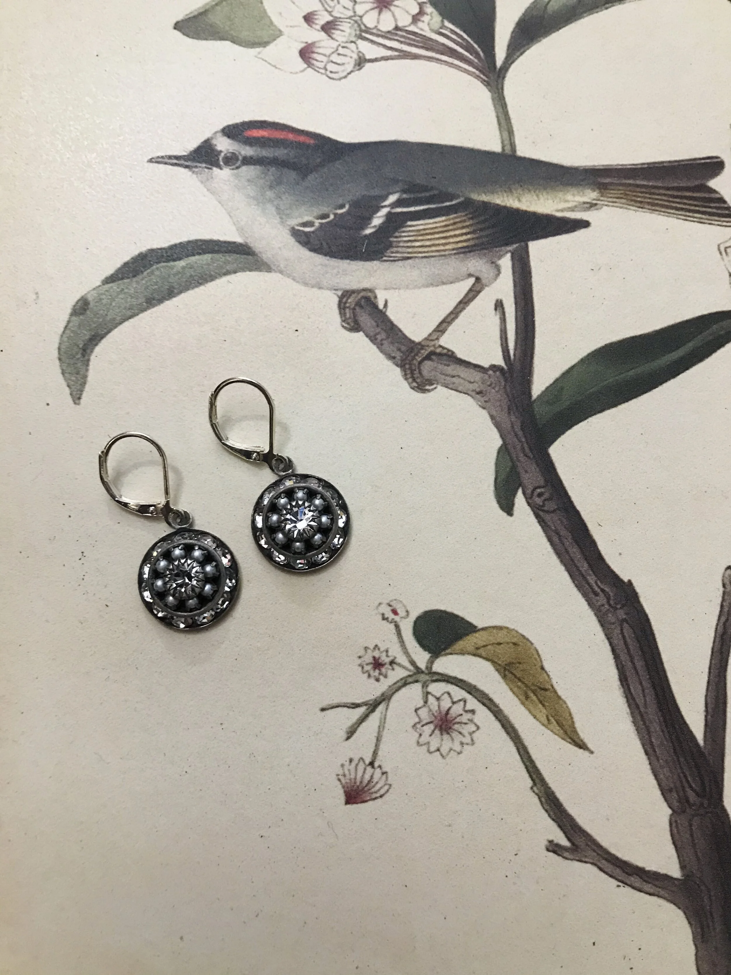 Crystal and pearl silver earrings