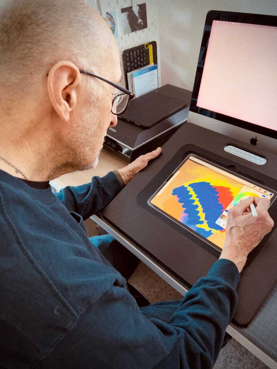 Sketchboard Pro review: save your back and neck while using the iPad for  art
