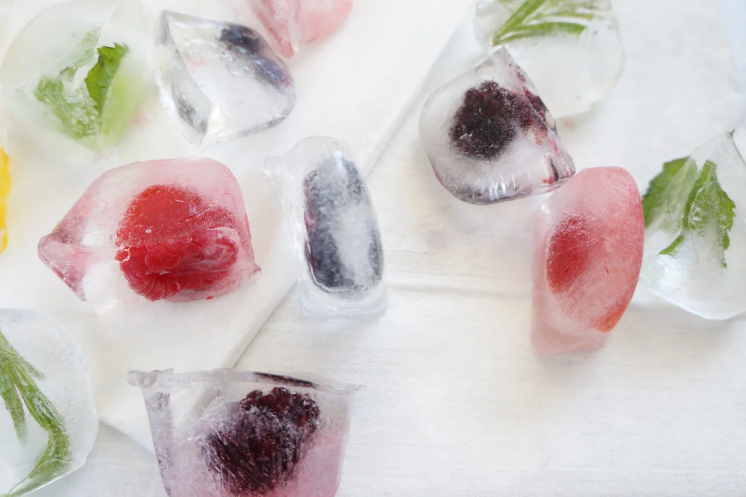 In Search of Our Gardens Memphis Wellness Blogger shares how to make edible flowers and fruit ice cubes