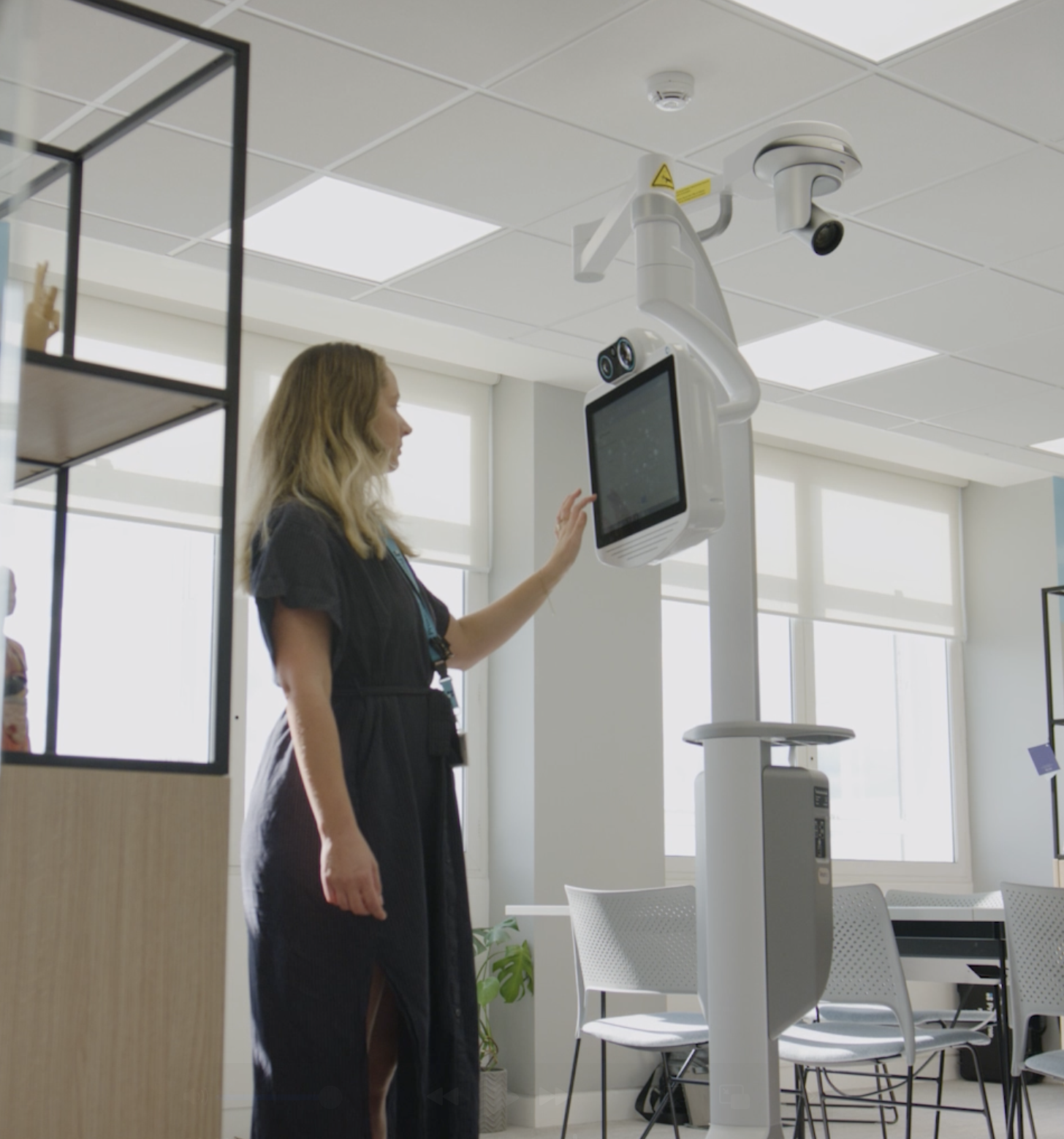 Miro // Customer Stories // Proximie &amp; On Running