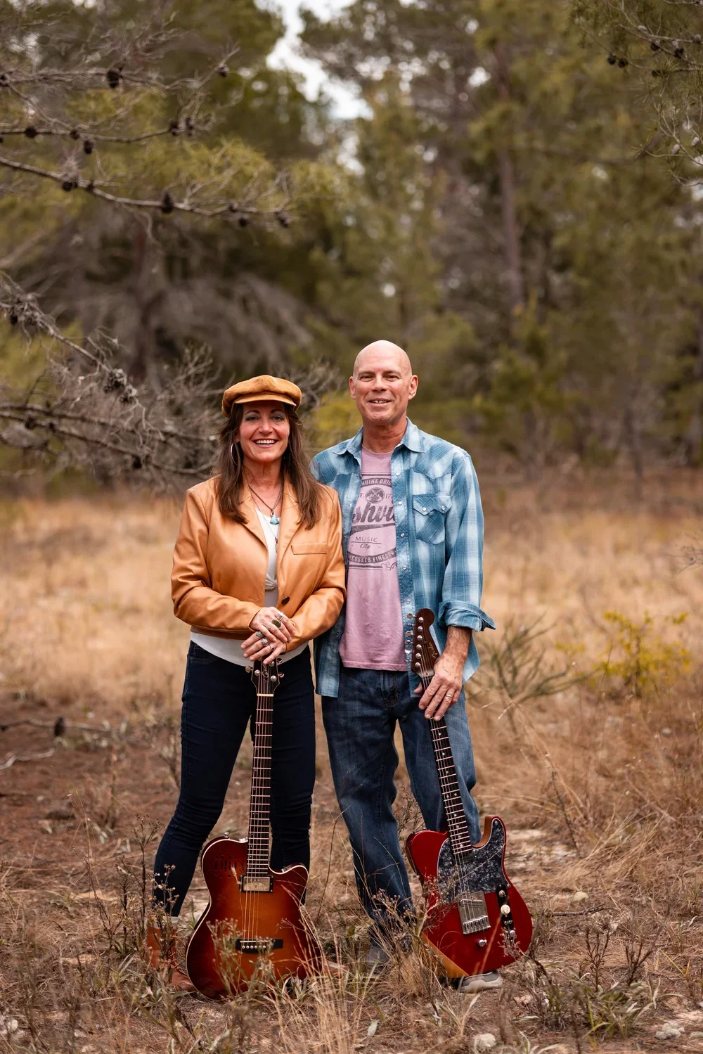 Sleepin Dogz Duo at Walking Tree