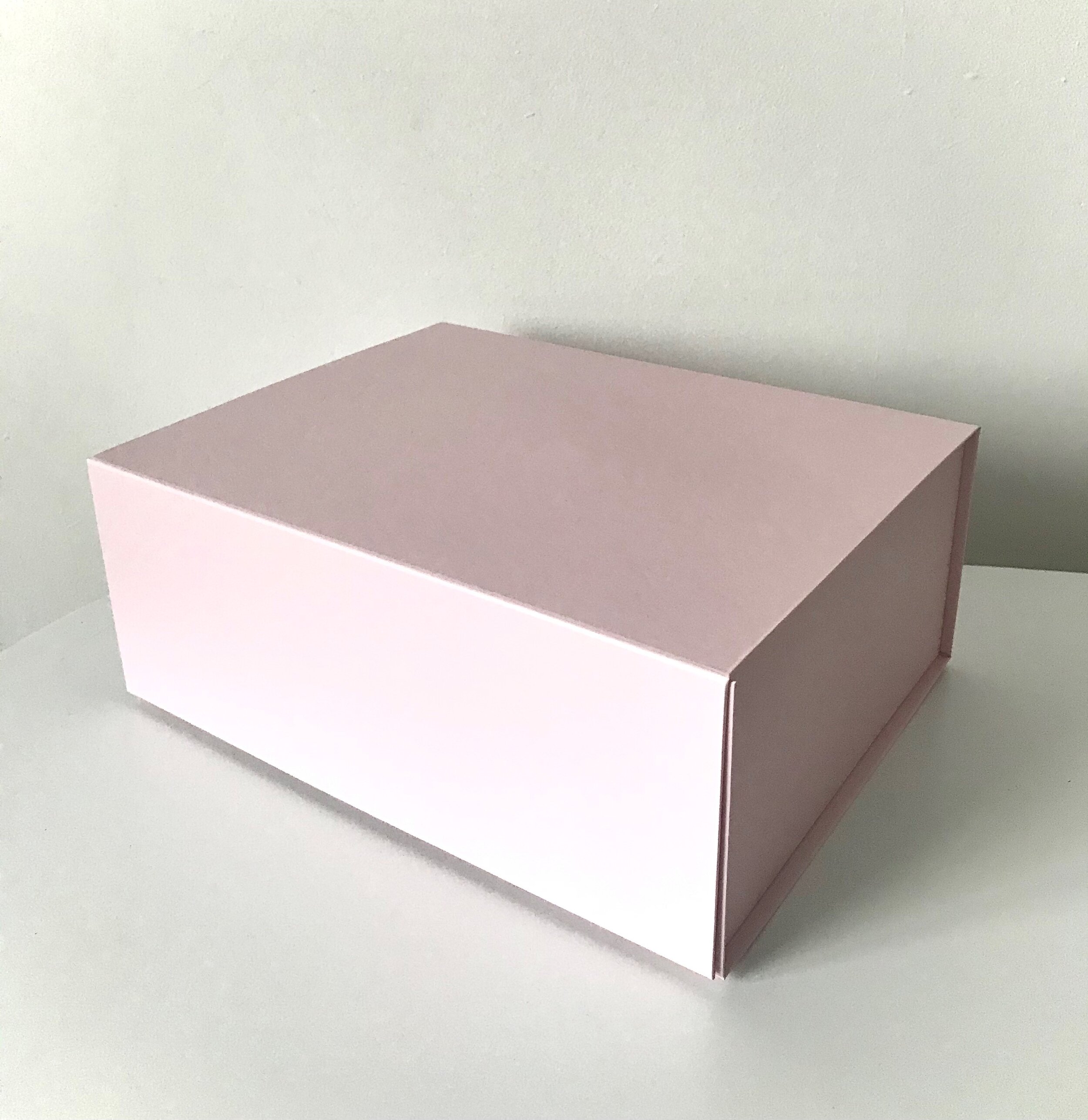 Pale pink magnetic gift box