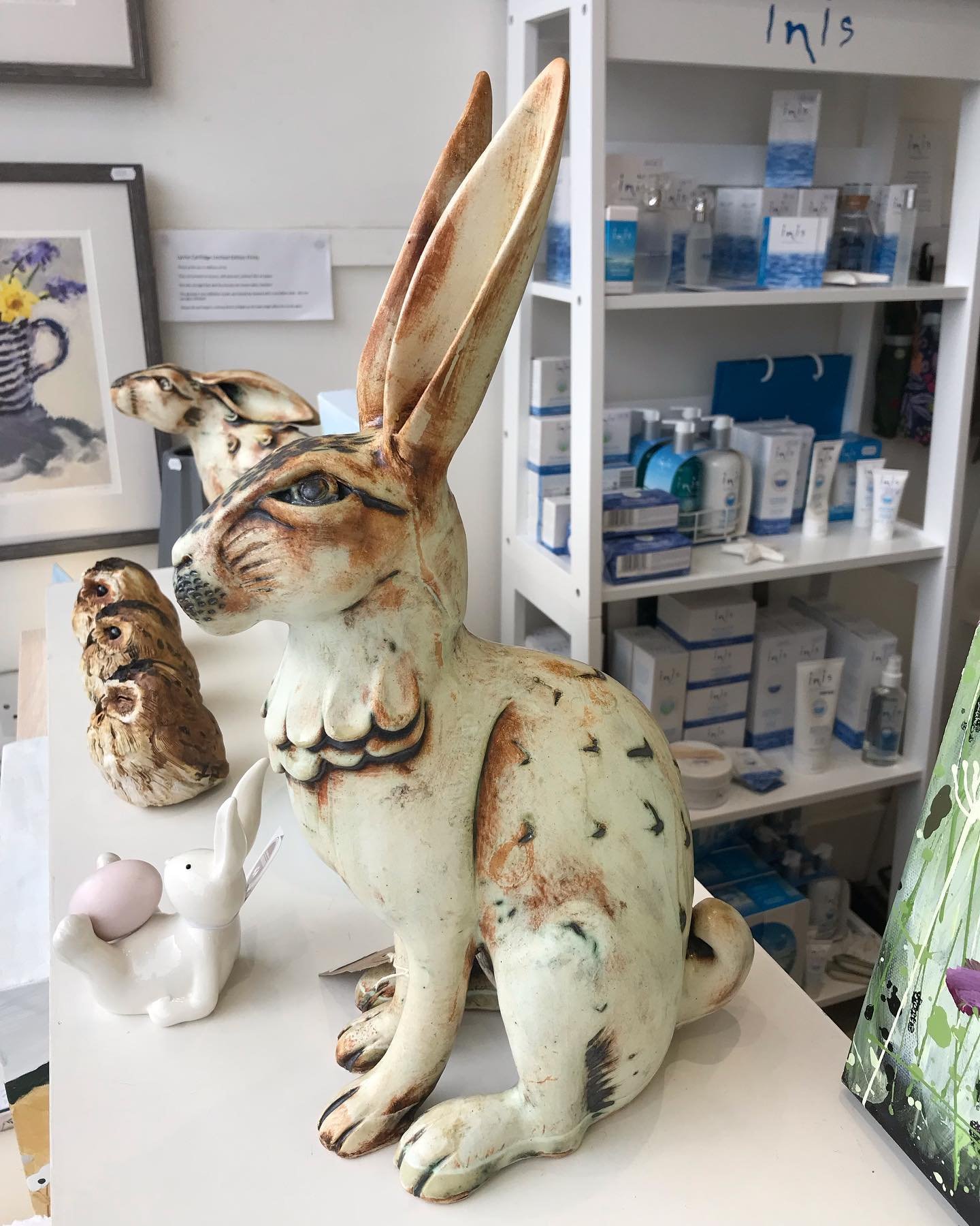 Ceramic hares handmade by Jan Beeny