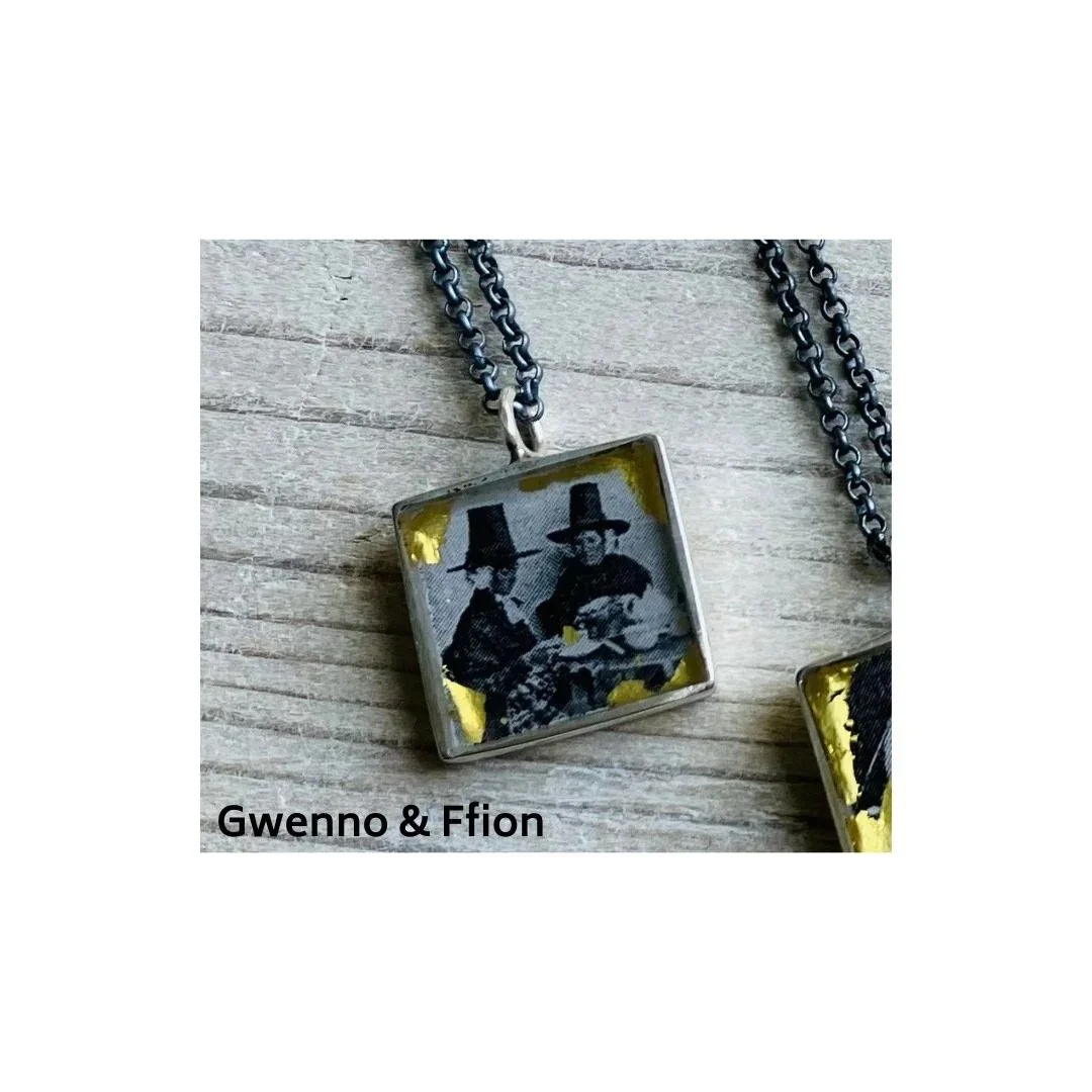 Pendant - Welsh ladies by story and star